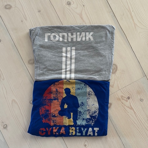 Gray and Blue Graphic Tank Tops - Picture 5 of 5